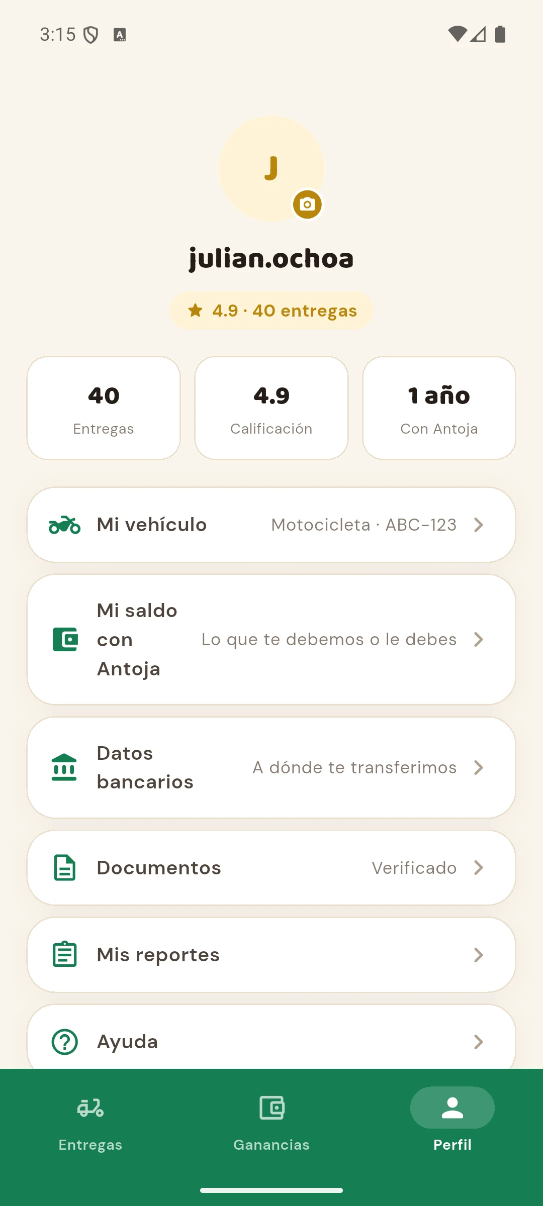 Pantalla de perfil de Antoja Repartidor, con los datos del repartidor y su vehículo.